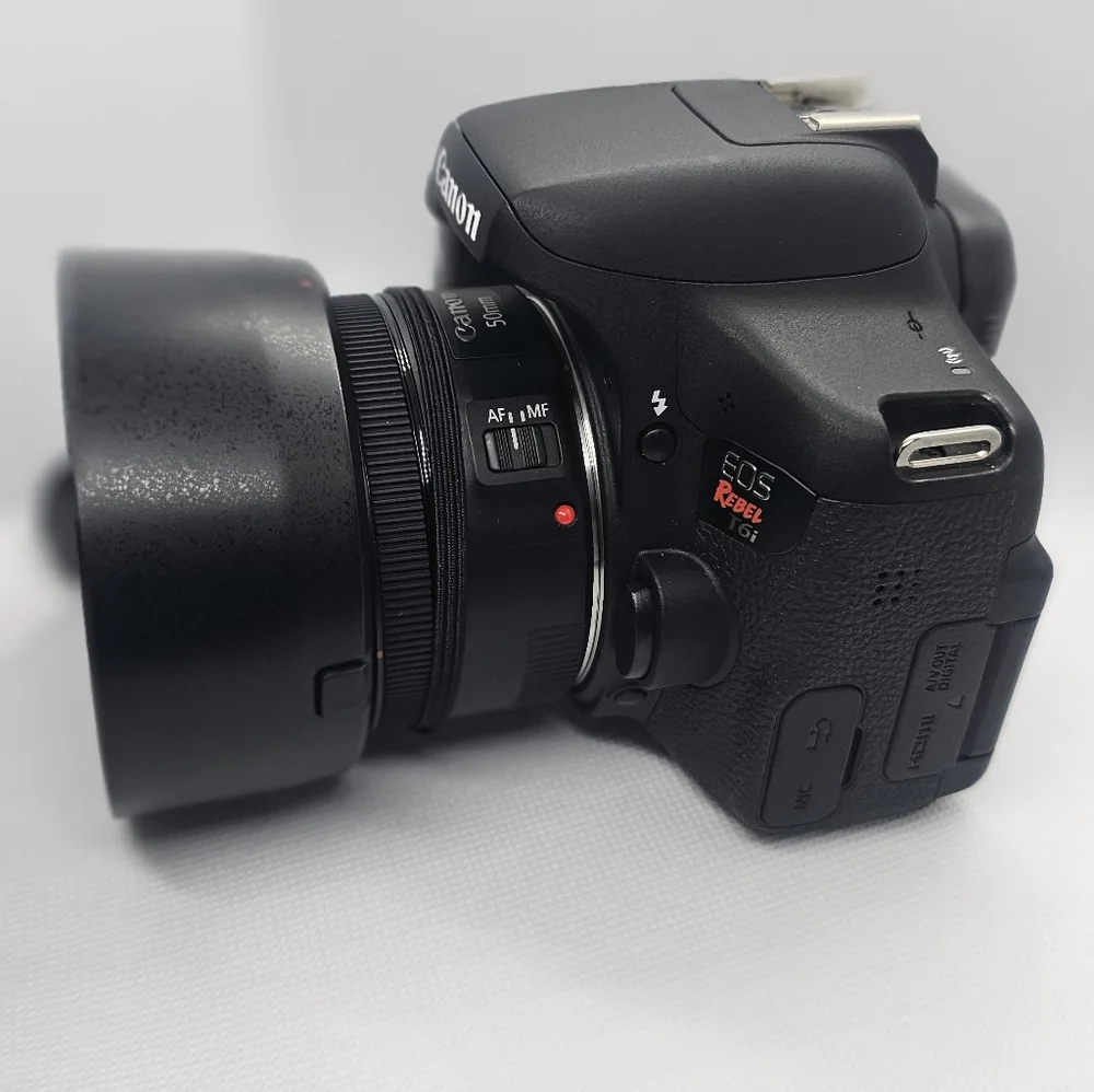 Canon EOS Rebel T6i 24MP Black DSLR Camera with Lenses. MINT CONDITION